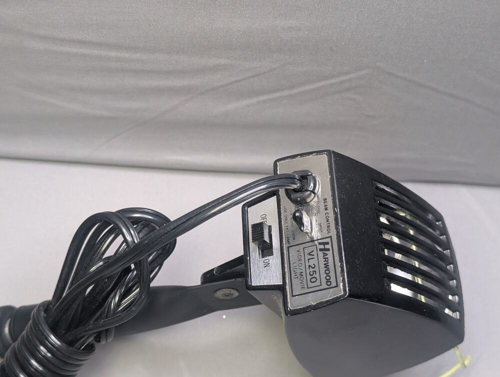 Vintage Harwood VL250 Video Movie Light250W 115V Flood Spot Camera Lamp Bracket